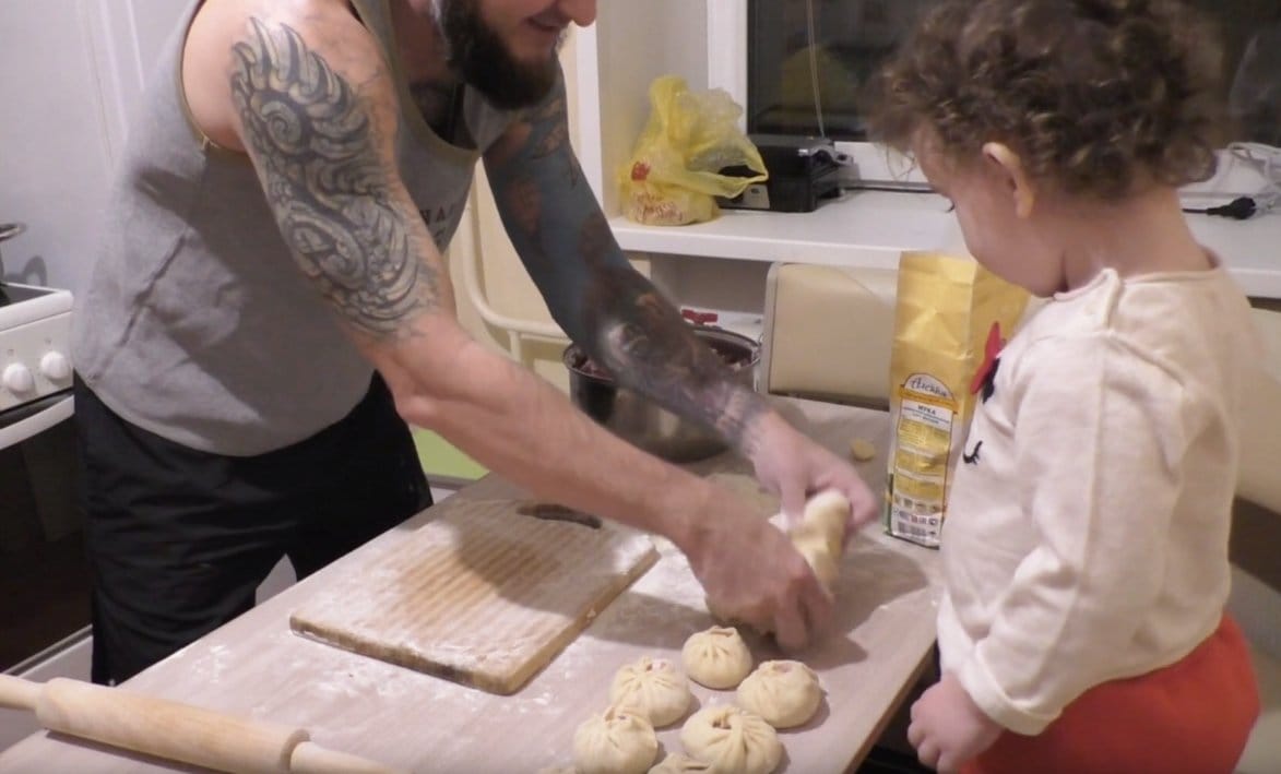 Буузы от спортивного деда