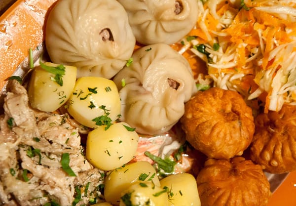 Буузы на пару и жареные