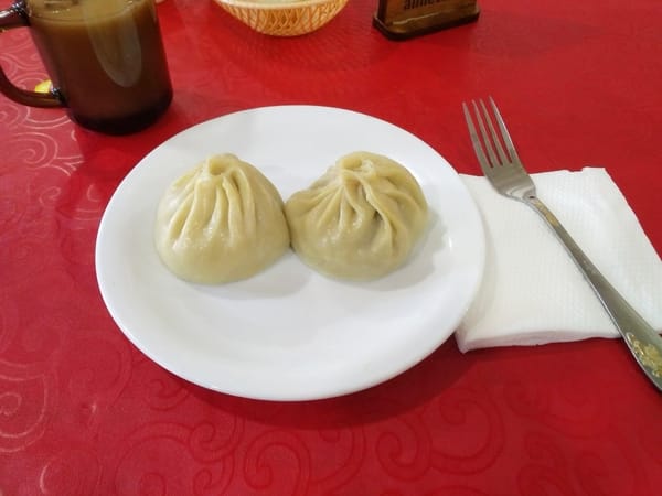 Буузы в Баян Голе