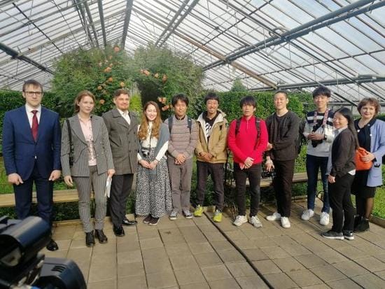 Делегация японцев