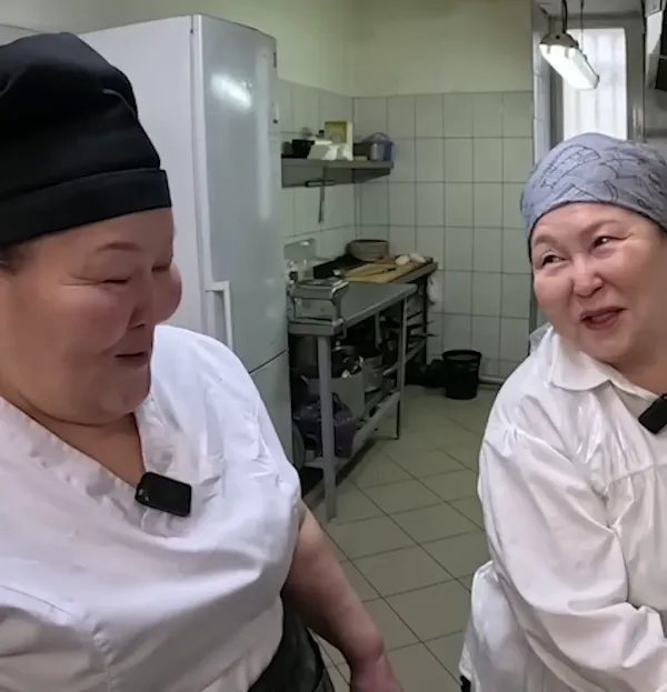 Лепят буузы с трёх лет!