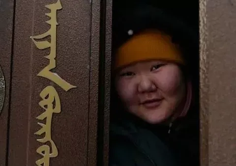 Лепим буузы с Викой Бузой