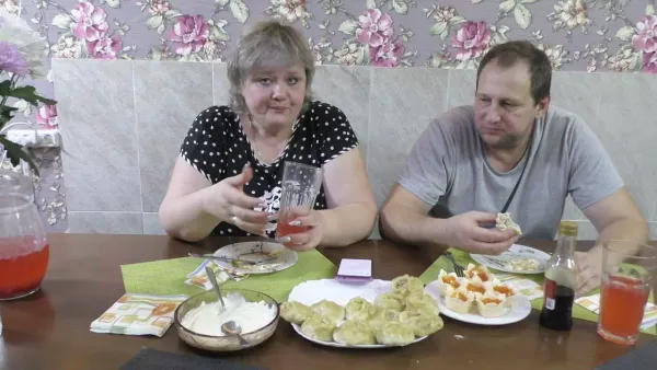 Мукбанг - буузы, позы