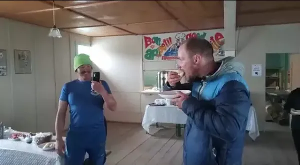 Пик Ленина, Бурятские буузы на Луковой поляне